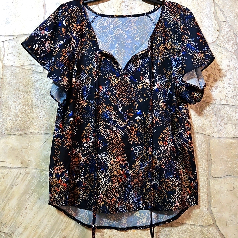 Flutter Sleeve Blouse nwot